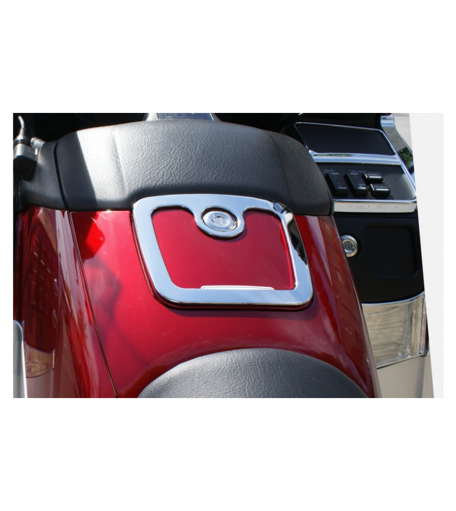Chrome Fuel Door Accent